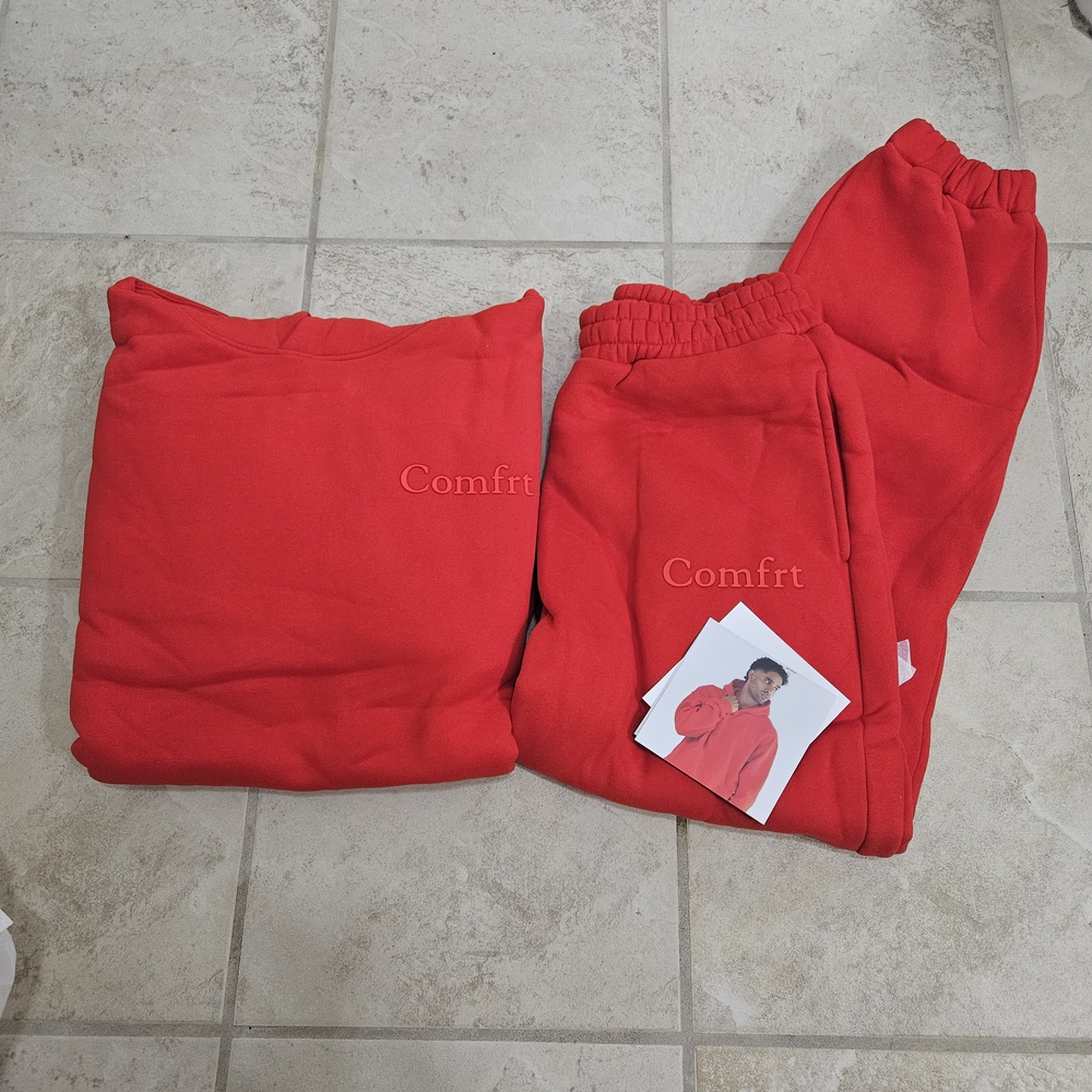 Comfrt Crimson Red Hoodie & Jogger Set Medium/small